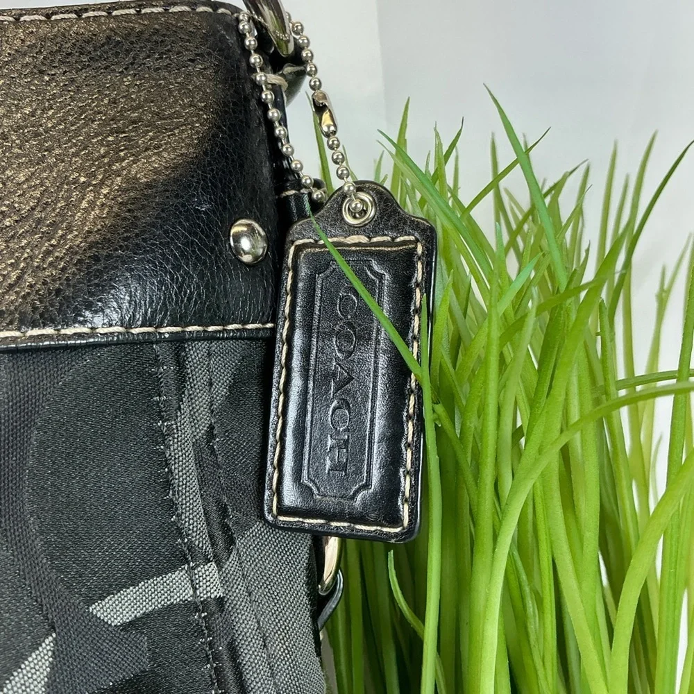 5GUL Coach Zoe Y2K Hobo Black Silver Optic Signature Hand‎ Shoulder Bag